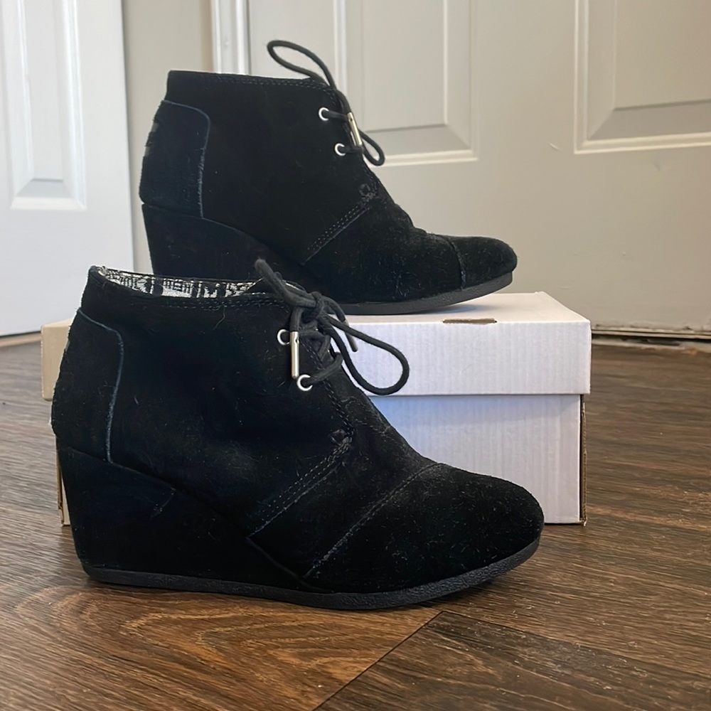 Toms Wedged Booties